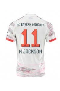 Bayern Munich Nicolas Jackson #11 Jalkapallovaatteet Vieraspaita 2025-26 Lyhythihainen